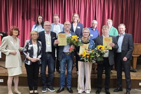 Rolf Ballreich wird mit dem Ehrenamtspreis ausgezeichnet